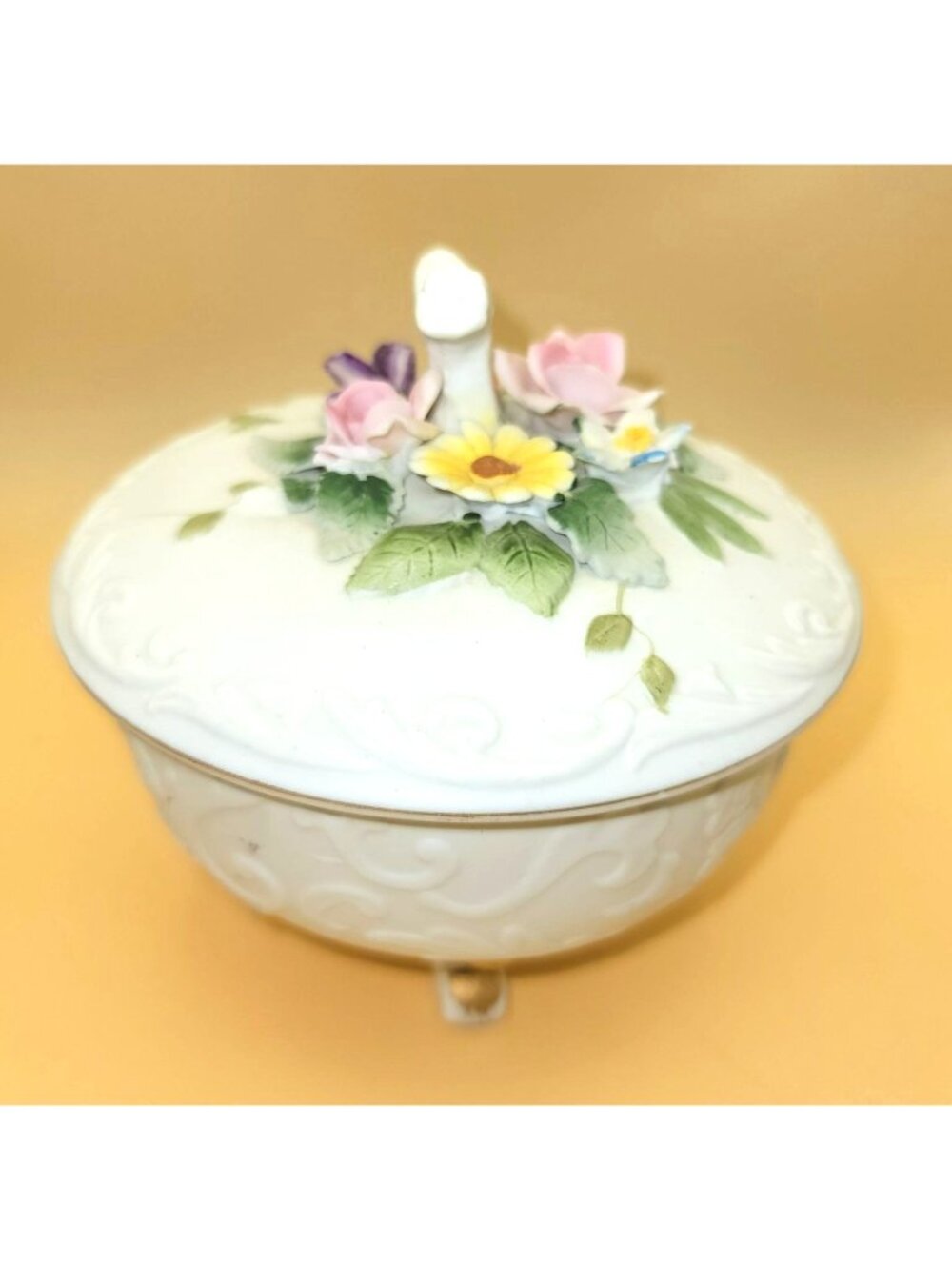 Vintage Lefton Trinket Box Capodimonte Porcelain Footed Floral Lid SM2011